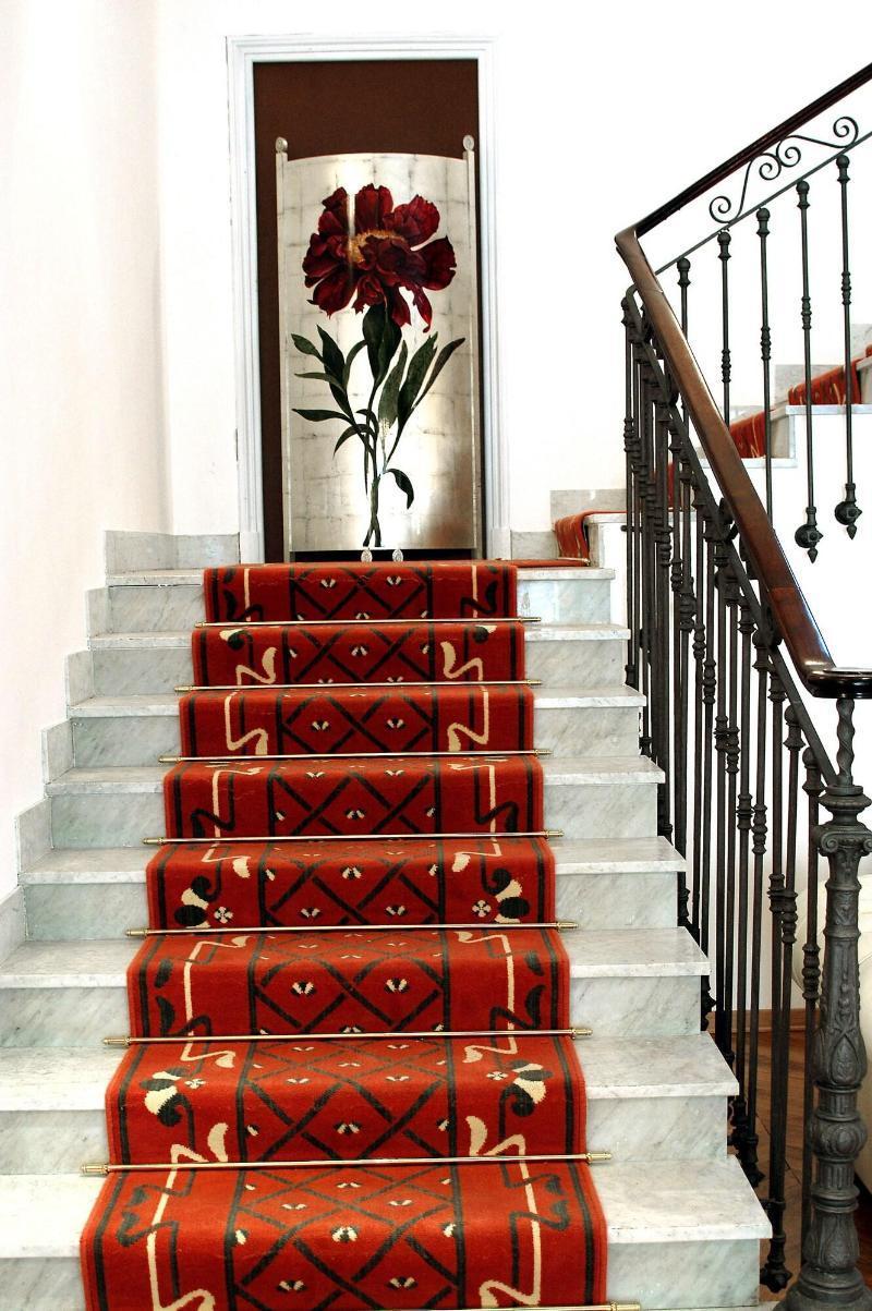 Grand Hotel Des Ambassadeurs Menton Buitenkant foto