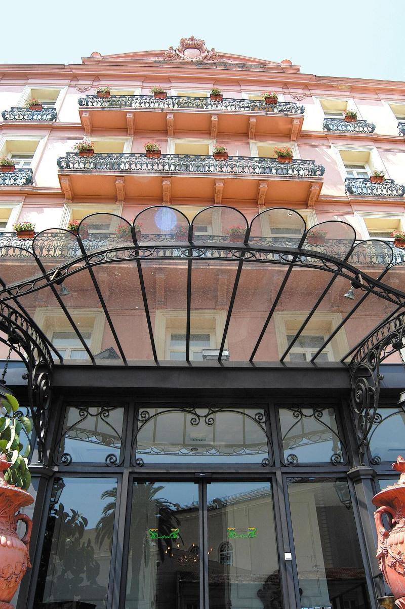 Grand Hotel Des Ambassadeurs Menton Buitenkant foto