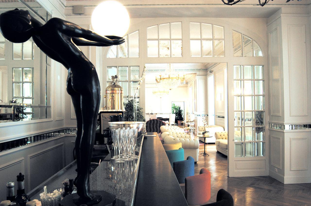 Grand Hotel Des Ambassadeurs Menton Buitenkant foto
