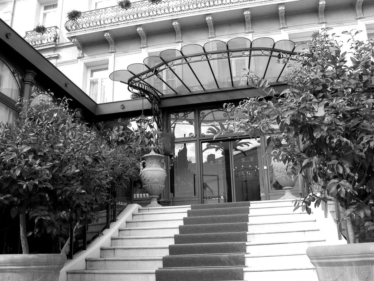 Grand Hotel Des Ambassadeurs Menton Buitenkant foto